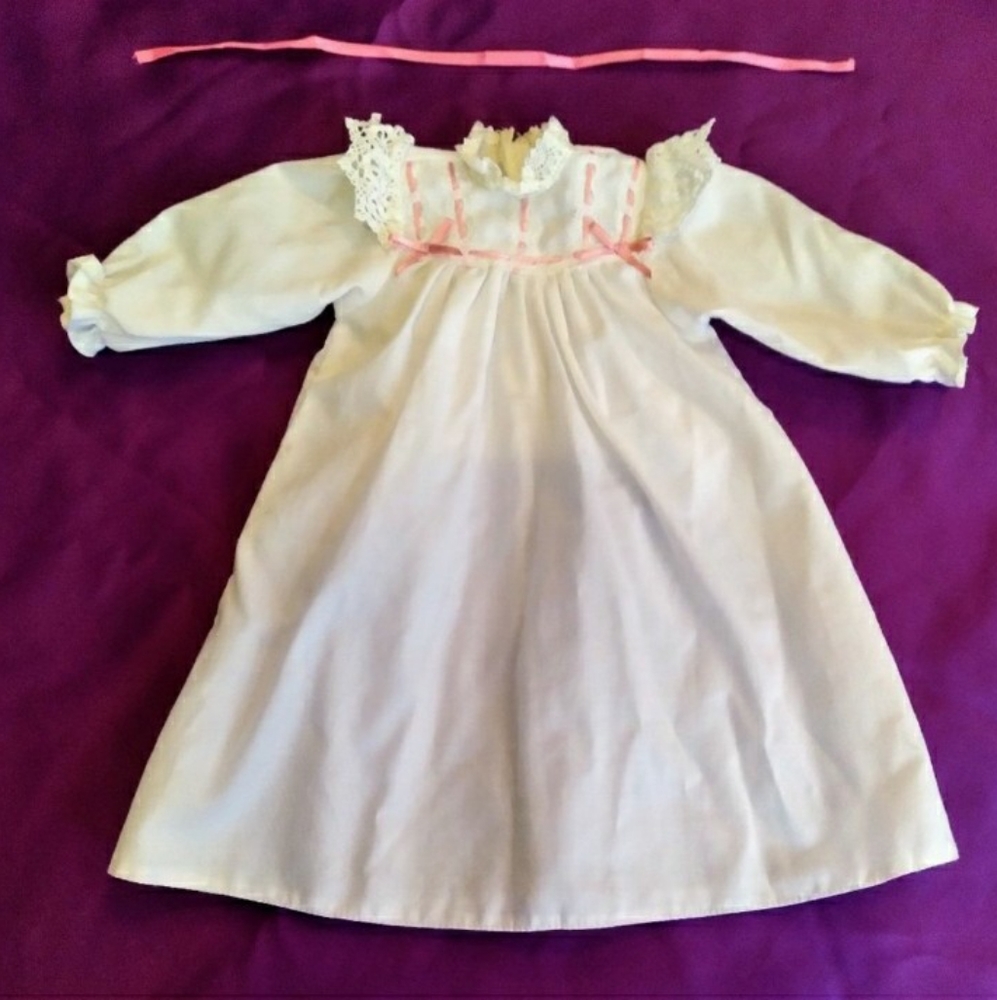 American Girl Doll Samantha's Nightgown with Accessories